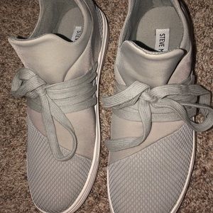 Steve Madden Tennis shoes